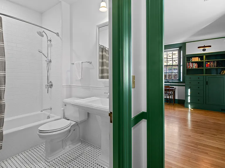 238 Highland Rd — Photo 27