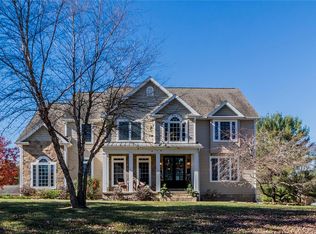 2202 Old Creal Springs Rd, Marion, IL 62959