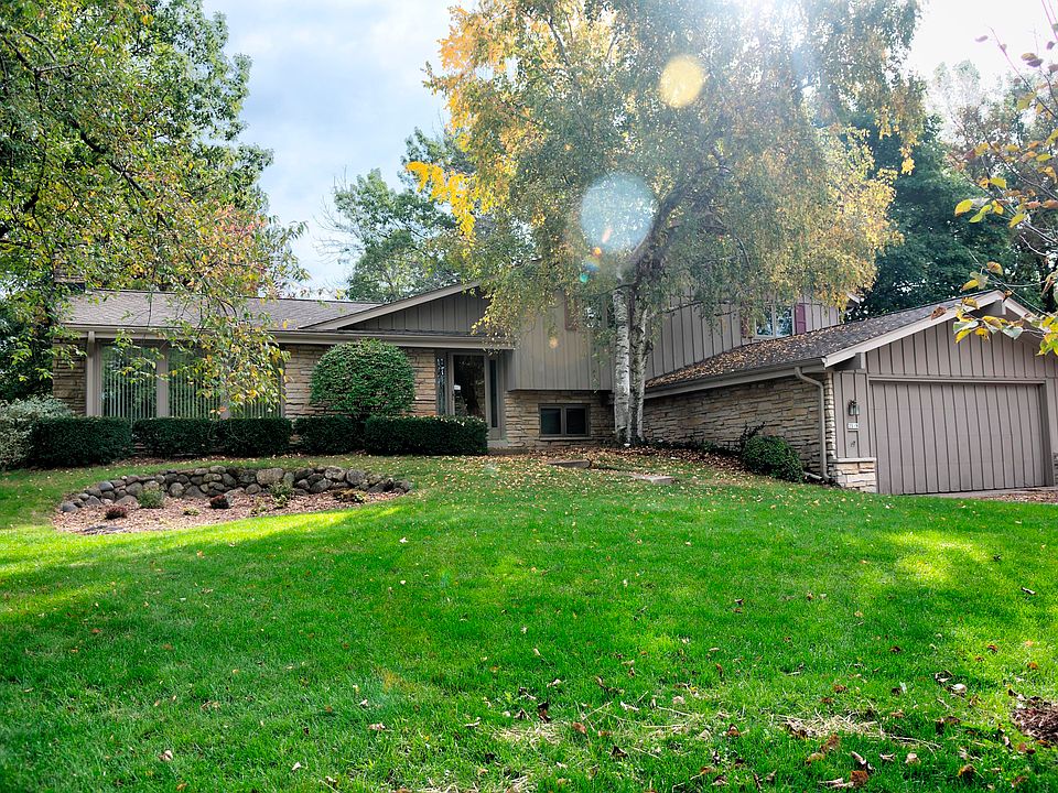 1st image of 2519 Broken Hill Ct