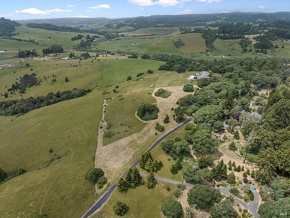 3rd image of 1015 Freestone Ranch Road