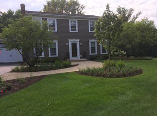 S846 Skyline Dr, Batavia, IL 60510