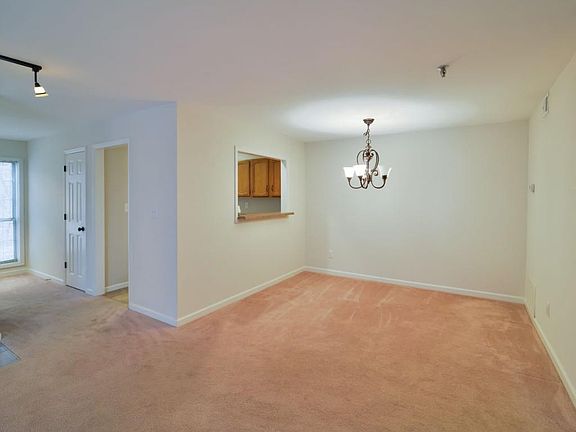 4th image of 2009 Riverview Dr SE #0