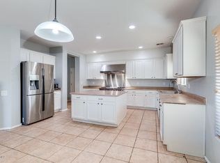 9304 W Bennet Plz, Phoenix, AZ 85037