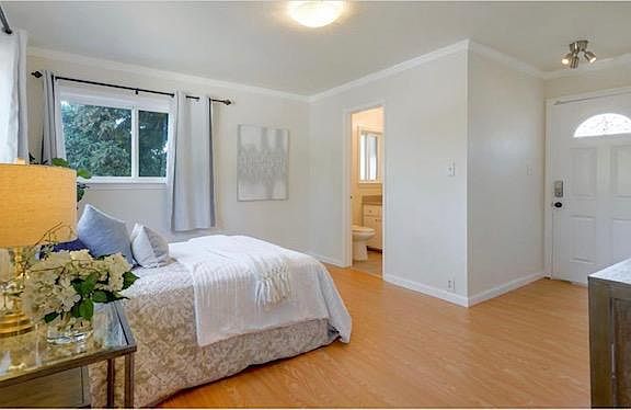 5th image of 2141 Princeton St