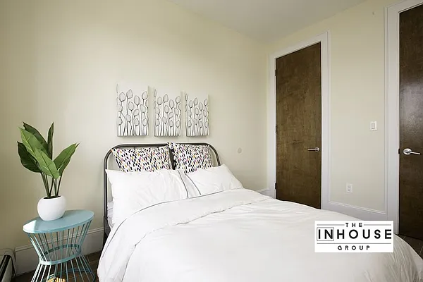 Rented by The InHouse Group | media 17