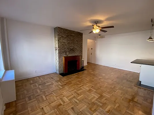 Rented by Performing Assets Corp | media 3