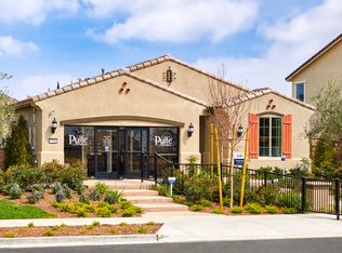 16045 Notre Dame St, Fontana, CA 92336