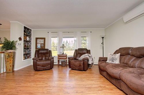 4th image of 1591 200th Ave