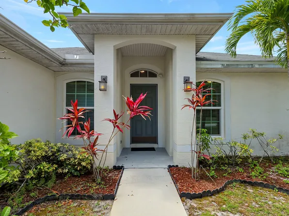 380 SW Todd Ave, Port Saint Lucie, FL 34983