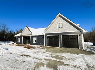 27 Molly Ln, Cumberland, NS B4H3Y1