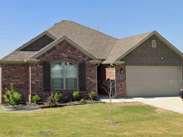 631 Holly St, Centerton, AR 72719