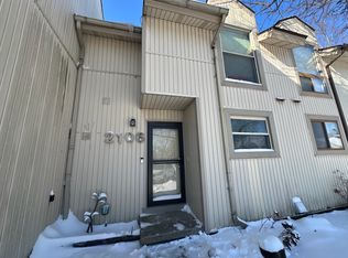 2106 Melrose Dr, Champaign, IL