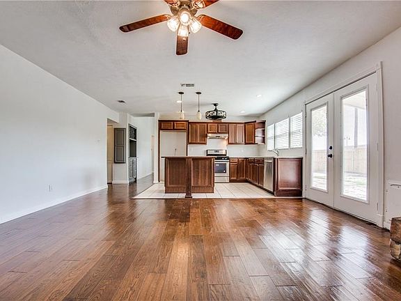 5th image of 4701 Strickland Ave
