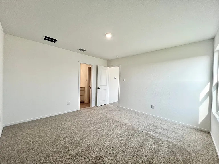 10029 Muntjac Dr — Photo 20