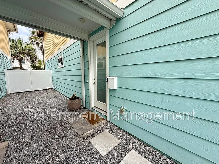514 2nd St S — Photo 3