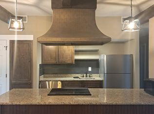 47 Pinewood Dr, Millbrook, AL 36054