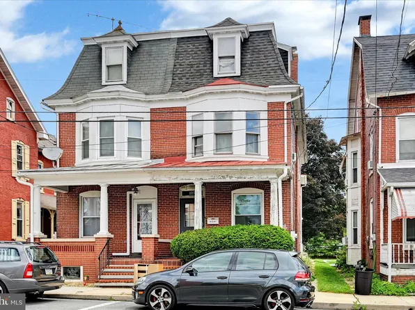 107 Woodrow Ave, Sinking Spring, PA 19608