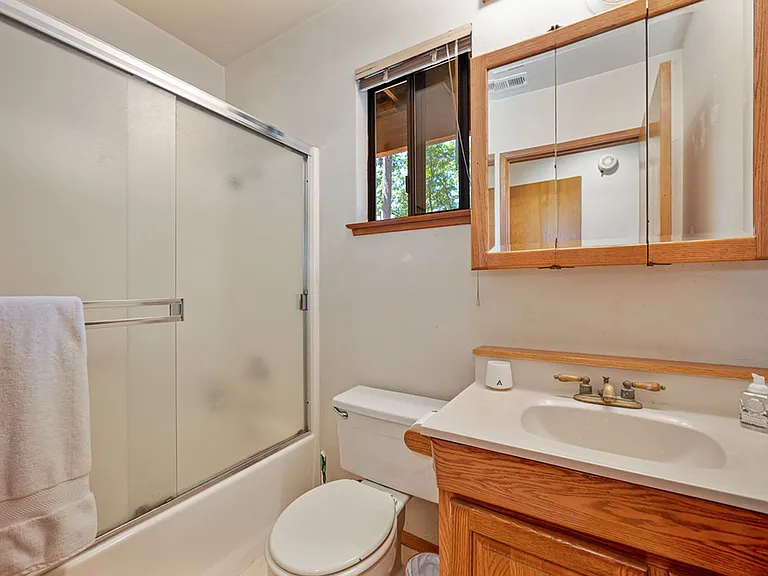 16832 Alice Way — Photo 14