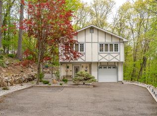 3 Conklin Ave, Stanhope, NJ 07874