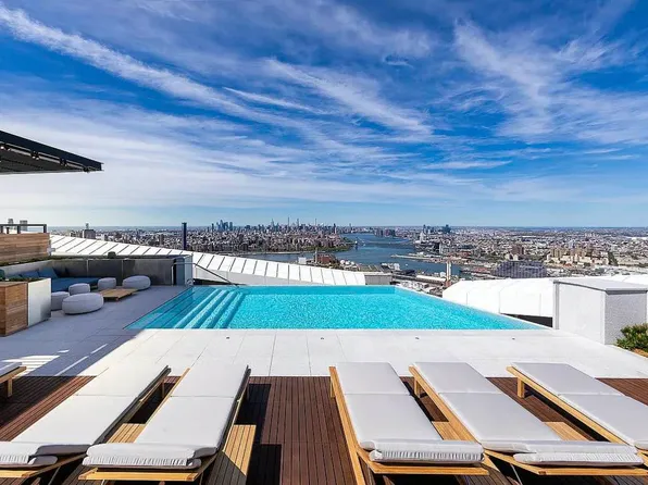 1 City Point image 1 of 13