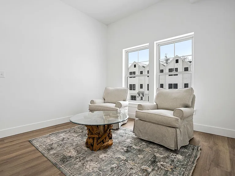 NorthWest TownHomes — Photo 22