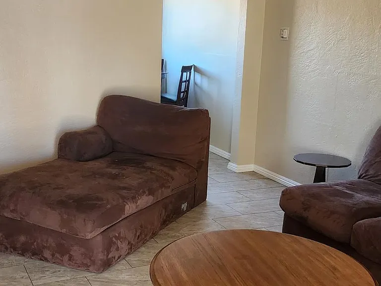636 San Pedro Dr SE #B — Photo 6