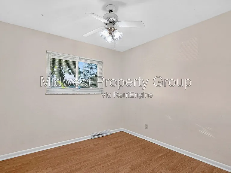 370 Gerald Ave — Photo 11