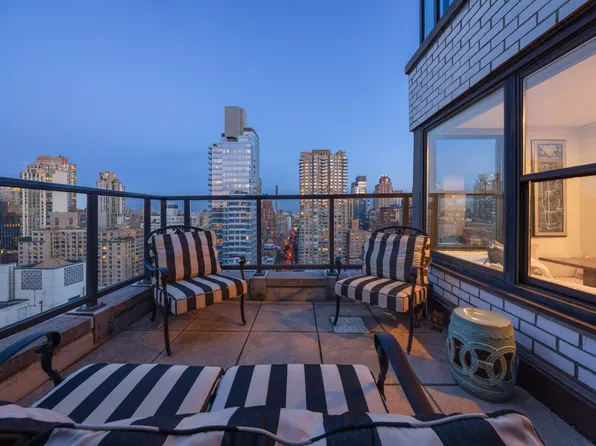 200 East 74th Street image 3 of 12