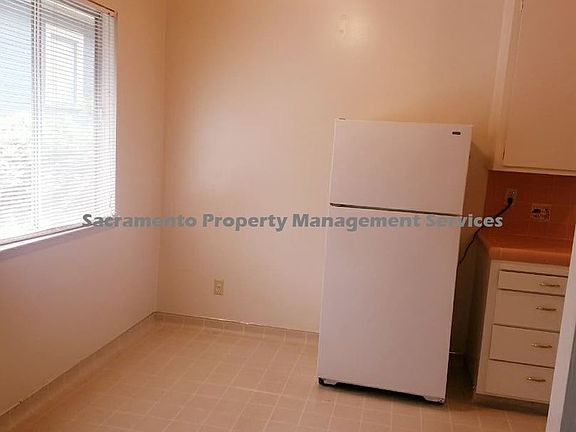 3rd image of 2443 Castro Way APT 3