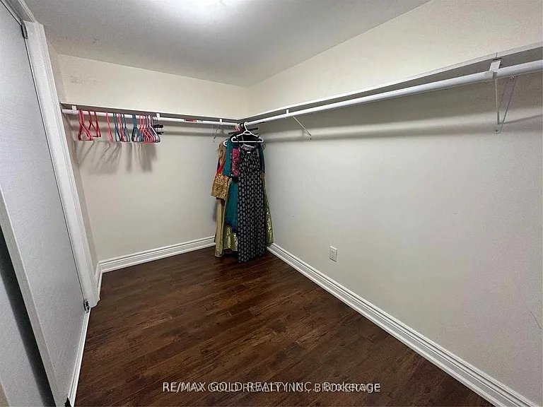 449 Meadowridge Ct #BASEMENT — Photo 14