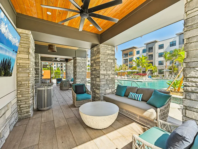 The Concord Luxury Apartments — Photo 8