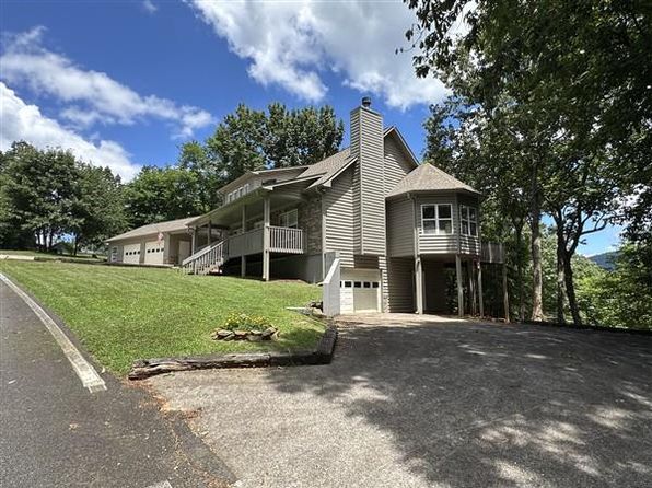 626 Rainbow Mountain Dr