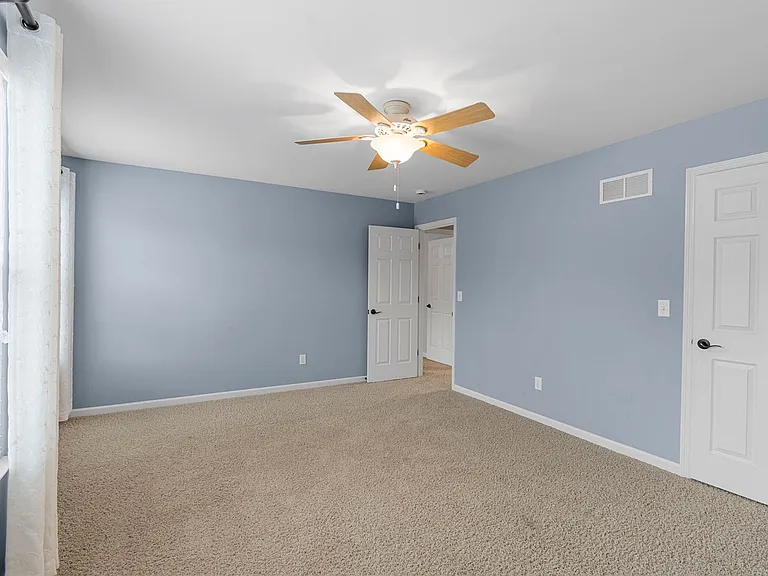 615 Derby Way Dr — Photo 42