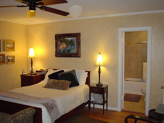 Master room ensuite