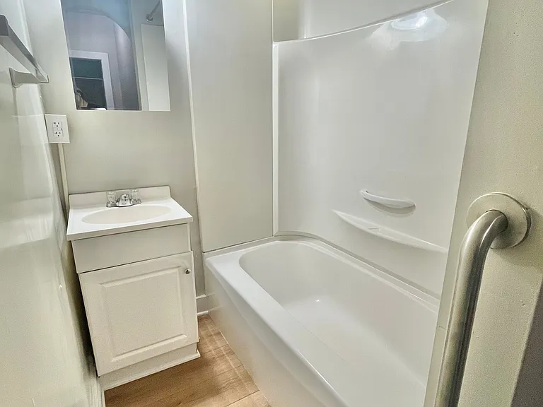 425 S Main St #2 — Photo 5