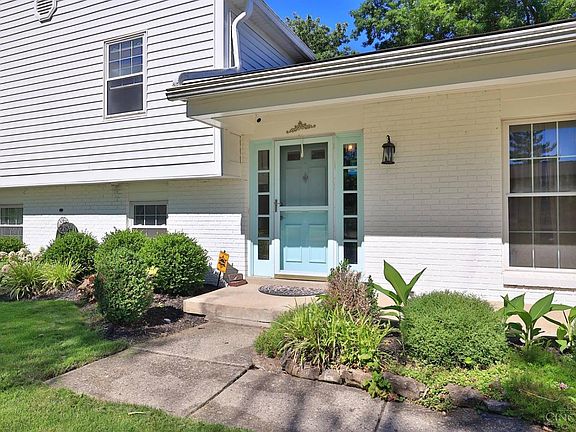 3rd image of 6295 Delcrest Dr