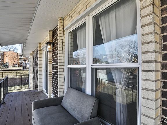 5th image of 10379 Forest Brook Ln APT G