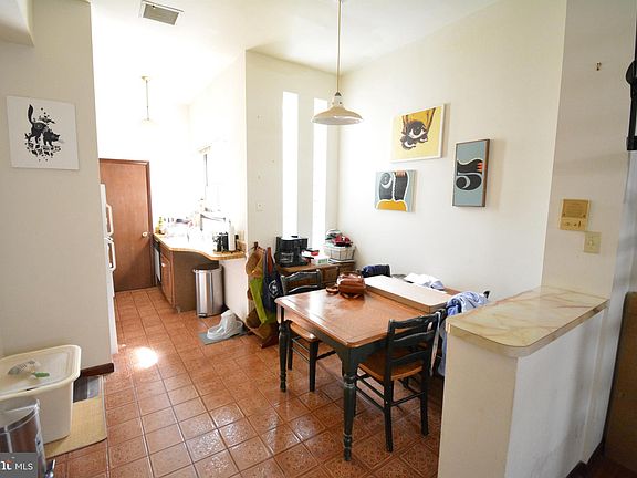 2nd image of 1906 Wallace St APT C
