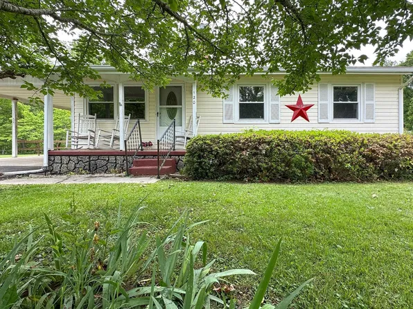 120 Cliffview Dr, Covington, VA 24426