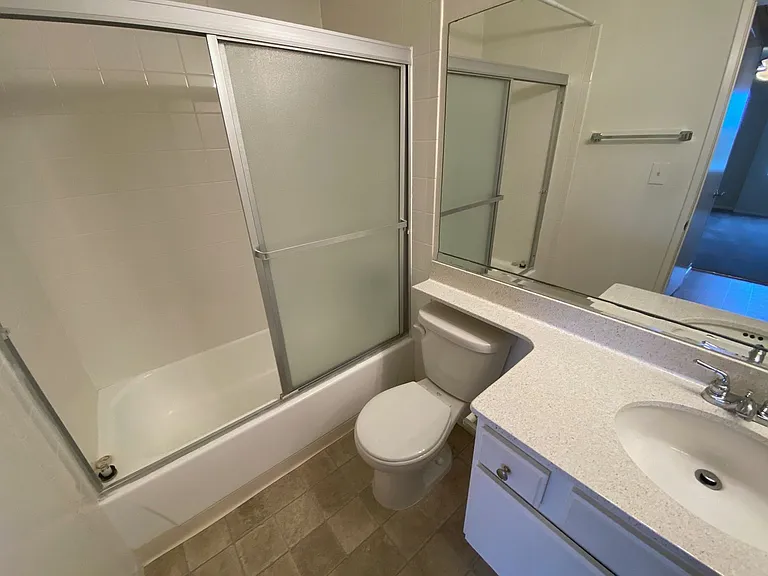 Northridge Place Apartments — Photo 77