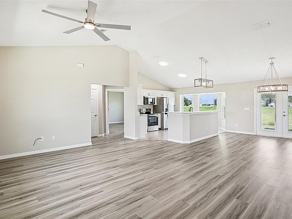 4th image of 2660 SE 76th Rd