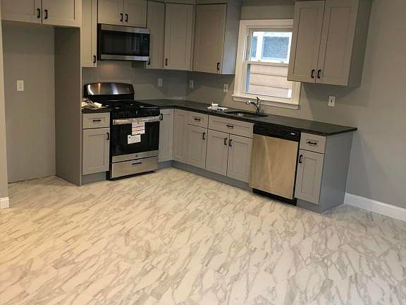 3rd image of 71 Willowwood Ln