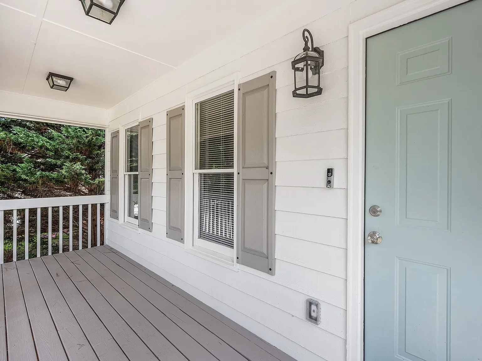 3 bed, 1104 sqft, $2,500 — Photo 3
