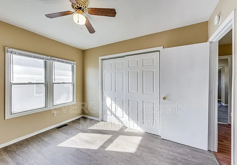1417 N Denny St — Photo 19