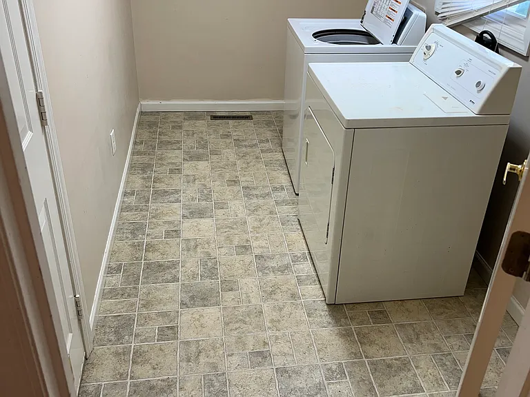 Meadow Ridge Dr — Photo 10