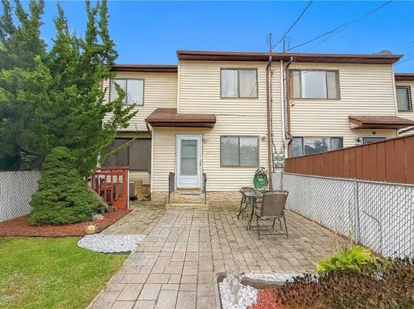 174 Pierce St, Staten Island, NY 10304