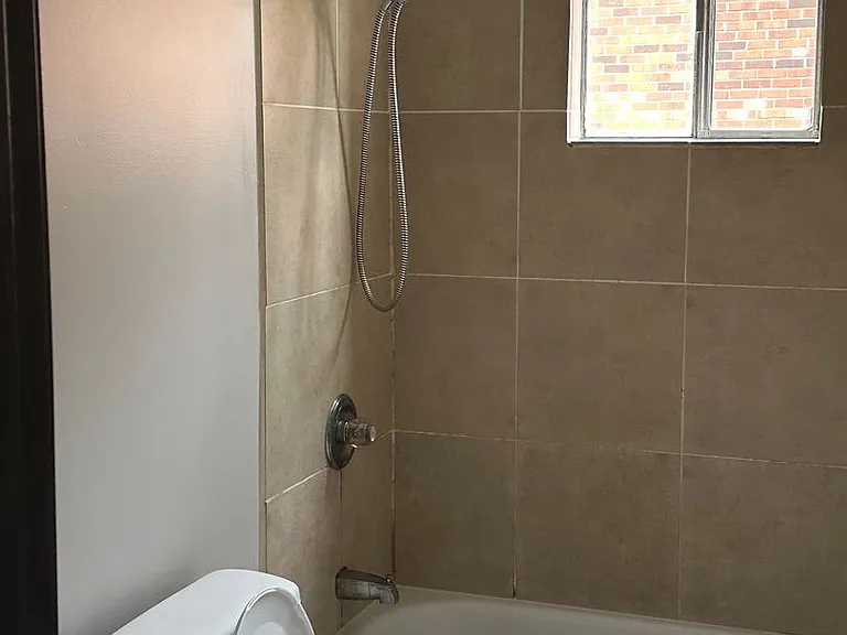 105 N Cleveland Ave — Photo 3
