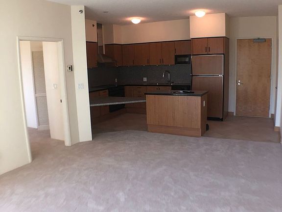 4th image of 801 S King St APT 1011