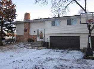 1688 Hickory Hl, Eagan, MN 55122