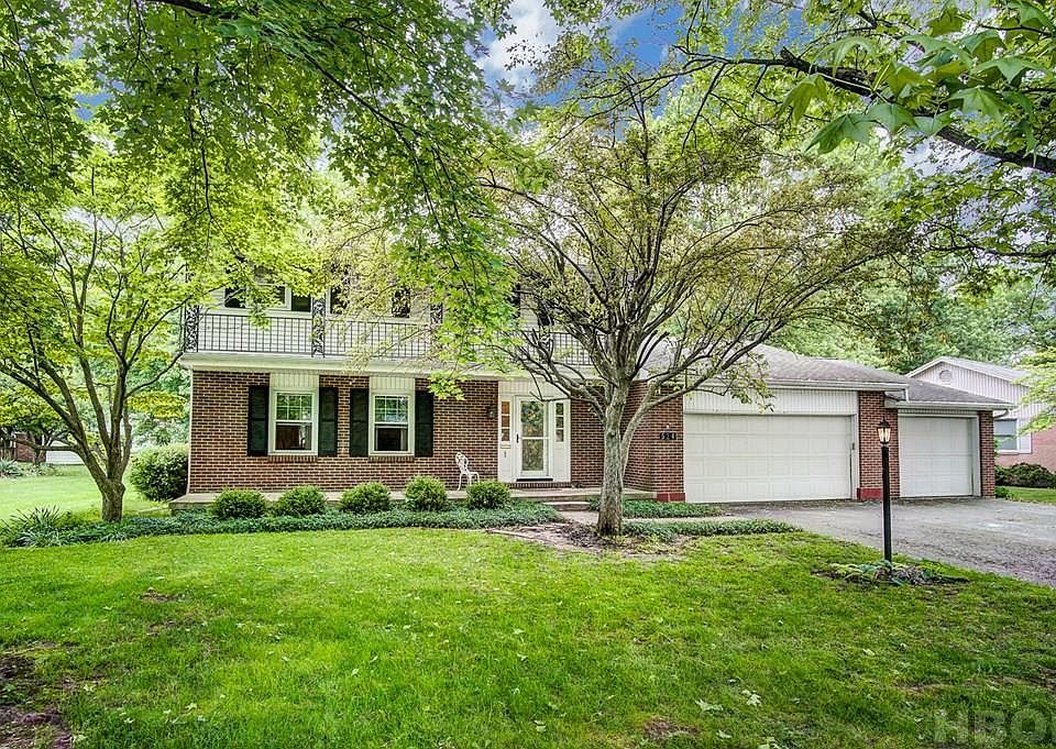 1st image of 524 Surrey Dr